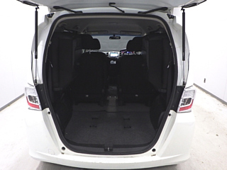 HONDA FREED 2013