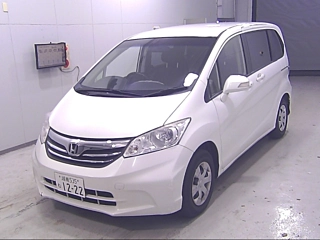 HONDA FREED 2013