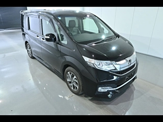 HONDA STEP WAGON 2016