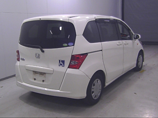 HONDA FREED 2008