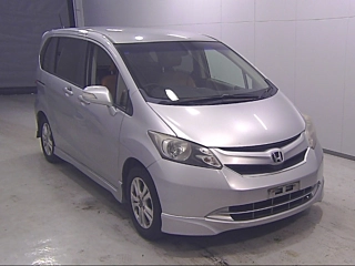 HONDA FREED 2010