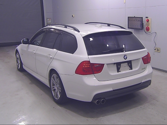 BMW 3 SERIES 2009
