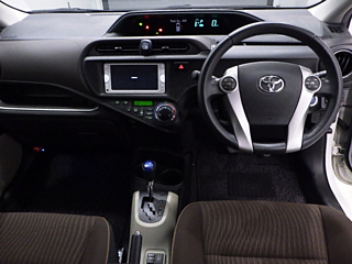 TOYOTA AQUA 2013