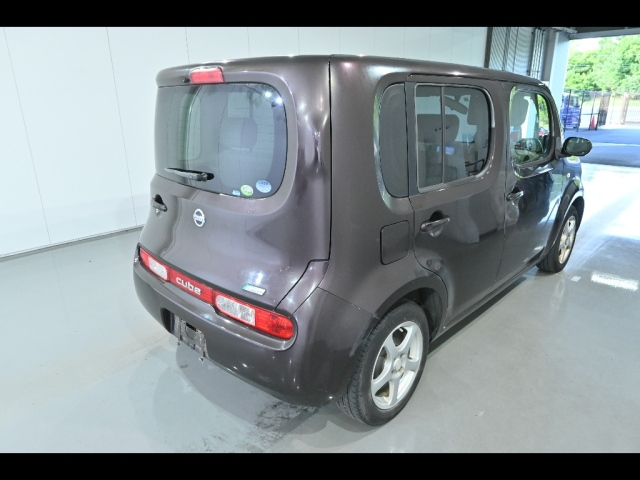NISSAN CUBE 2010