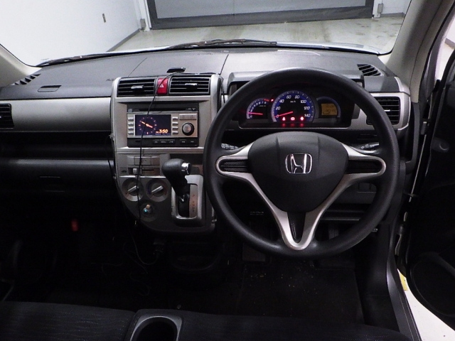 HONDA ZEST 2010