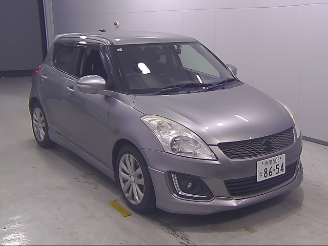 SUZUKI SWIFT 2015