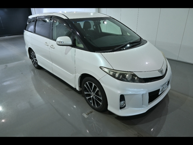 TOYOTA ESTIMA 2013