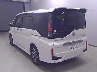HONDA STEP WAGON 2015