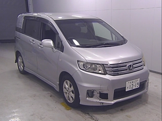 HONDA FREED 2011