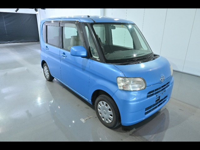 DAIHATSU TANTO 2008
