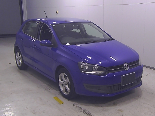 VOLKSWAGEN POLO 2010