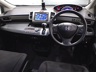 HONDA FREED 2012