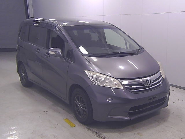 HONDA FREED 2012