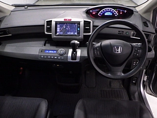 HONDA FREED 2016