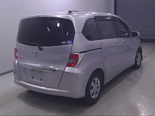 HONDA FREED 2016