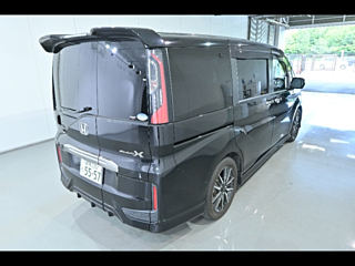 HONDA STEP WAGON 2017