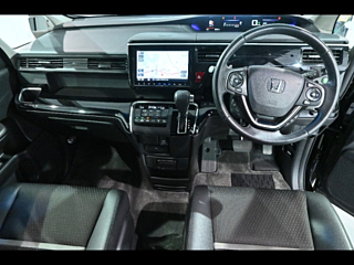HONDA STEP WAGON 2017