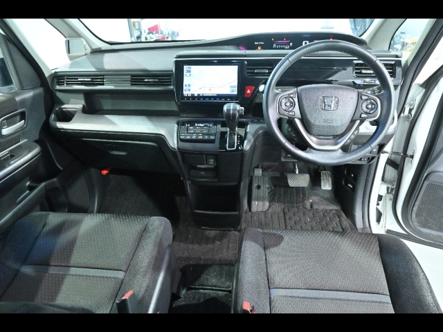 HONDA STEP WAGON 2018