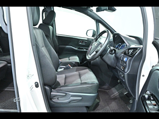 TOYOTA VOXY 2020