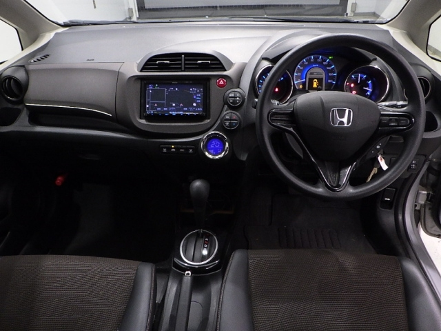 HONDA FIT SHUTTLE 2011