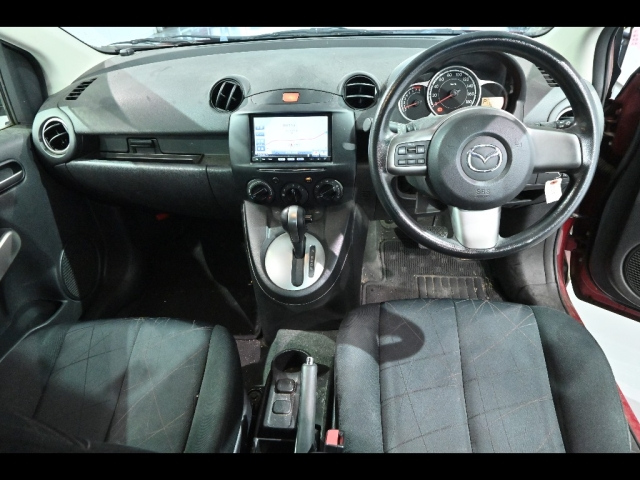 MAZDA DEMIO 2012