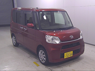 DAIHATSU TANTO 2015