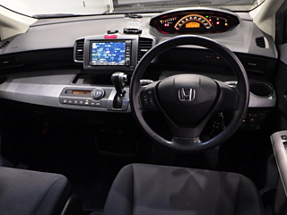 HONDA FREED 2009