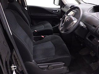 NISSAN SERENA 2012