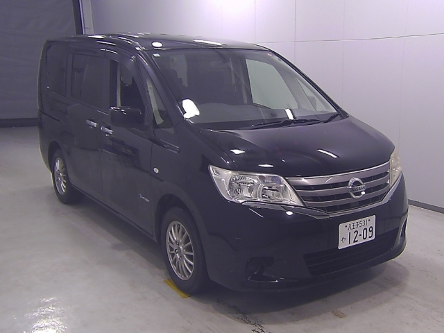 NISSAN SERENA 2012