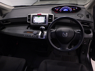 HONDA FREED 2012