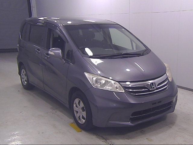 HONDA FREED 2012