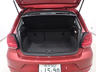 VOLKSWAGEN POLO 2015