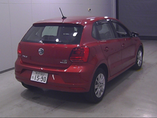VOLKSWAGEN POLO 2015