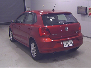 VOLKSWAGEN POLO 2015