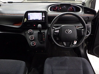 TOYOTA SIENTA 2015