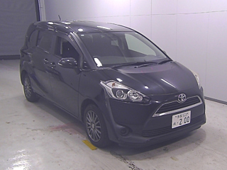 TOYOTA SIENTA 2015