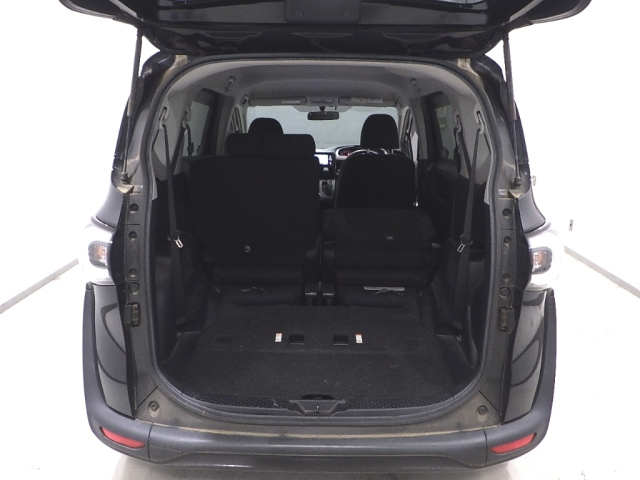 TOYOTA SIENTA 2015