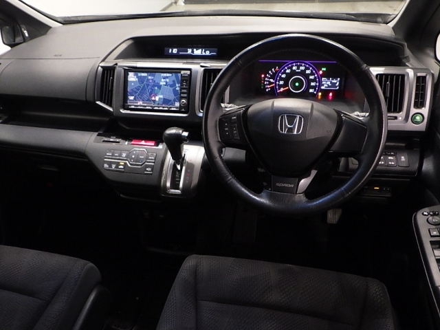 HONDA STEP WAGON 2010