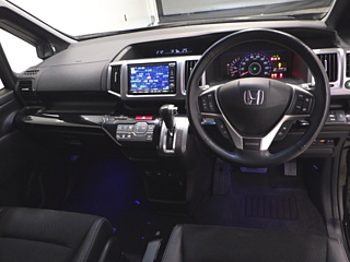 HONDA STEP WAGON 2012