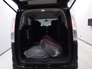 NISSAN SERENA 2012