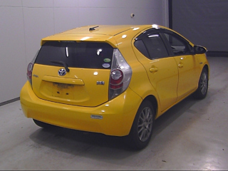 TOYOTA AQUA 2014