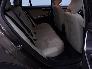 VOLVO V60 2017