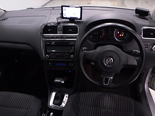 VOLKSWAGEN POLO 2010