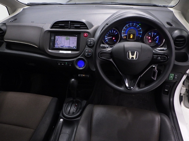HONDA FIT SHUTTLE 2012