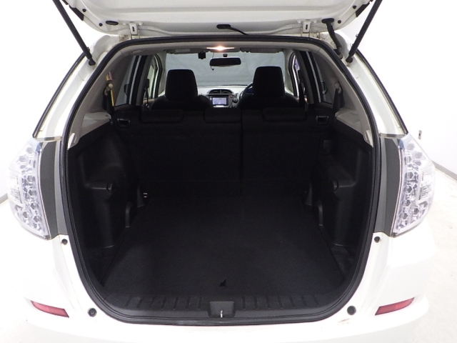 HONDA FIT SHUTTLE 2012