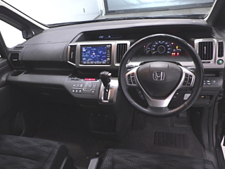 HONDA STEP WAGON 2012