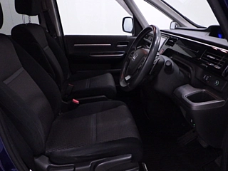 HONDA STEP WAGON 2016