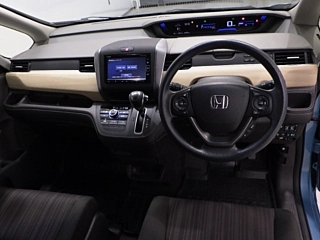 HONDA FREED 2019
