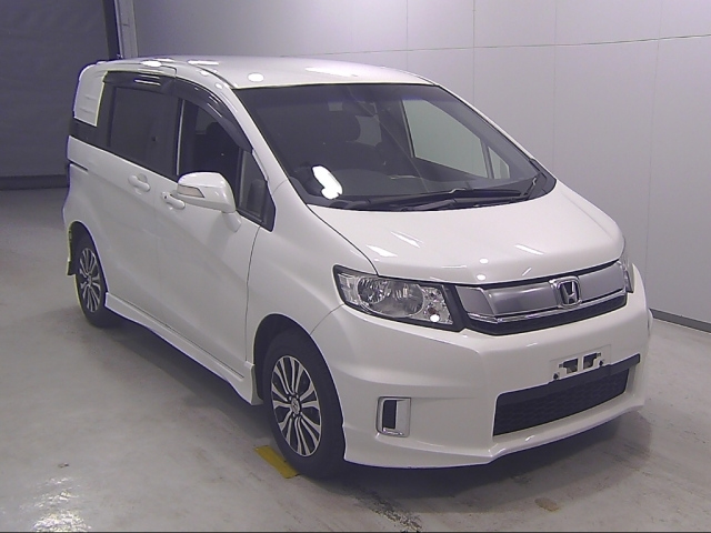 HONDA FREED 2014