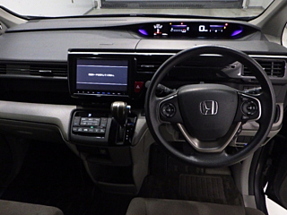 HONDA STEP WAGON 2016